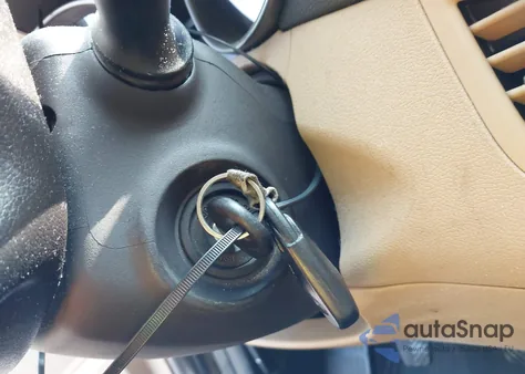 2013 Hyundai Elantra Gls z USA, uszkodzony, nr VIN 5NPDH4AE5DH245137